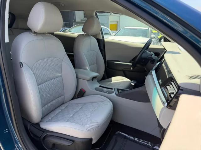 2022 Kia Niro Plug-In Hybrid LXS