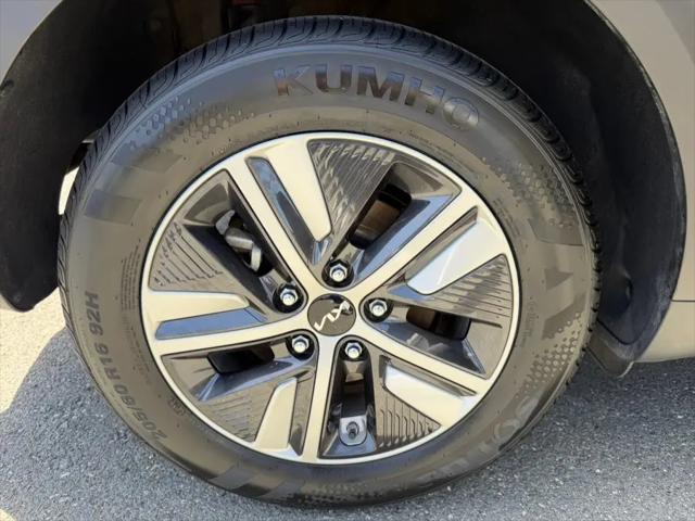 2022 Kia Niro Plug-In Hybrid LXS