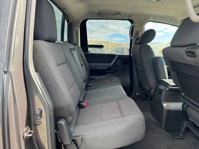 2012 Nissan Titan SV