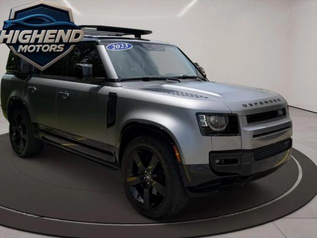 2023 Land Rover Defender 130 X-Dynamic SE