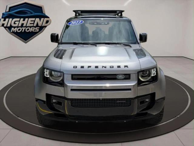 2023 Land Rover Defender 130 X-Dynamic SE