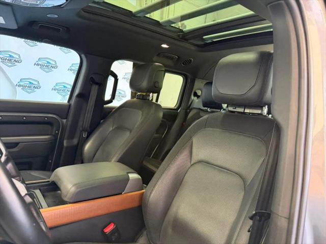 2023 Land Rover Defender 130 X-Dynamic SE