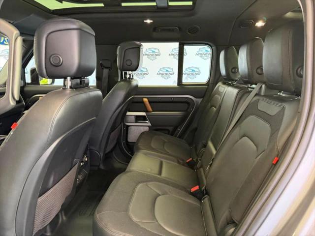 2023 Land Rover Defender 130 X-Dynamic SE
