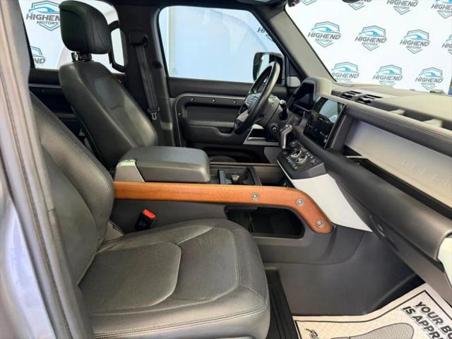 2023 Land Rover Defender 130 X-Dynamic SE