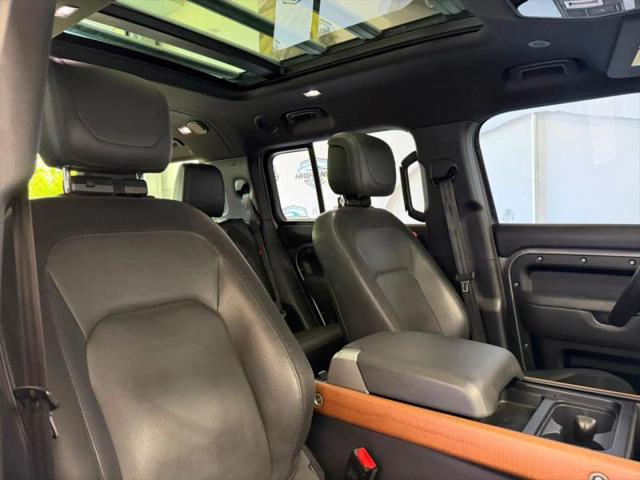2023 Land Rover Defender 130 X-Dynamic SE