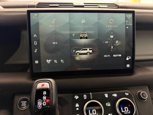 2023 Land Rover Defender 130 X-Dynamic SE