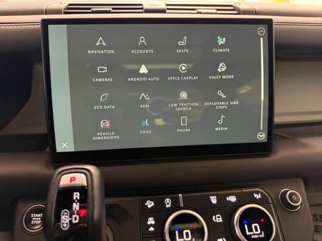 2023 Land Rover Defender 130 X-Dynamic SE