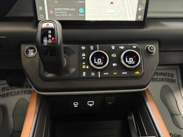 2023 Land Rover Defender 130 X-Dynamic SE