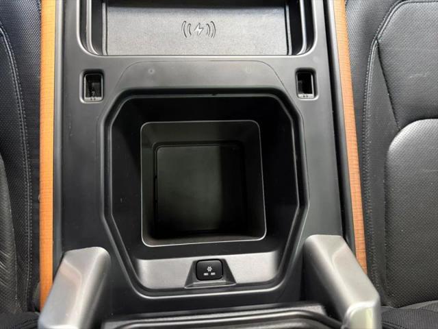 2023 Land Rover Defender 130 X-Dynamic SE