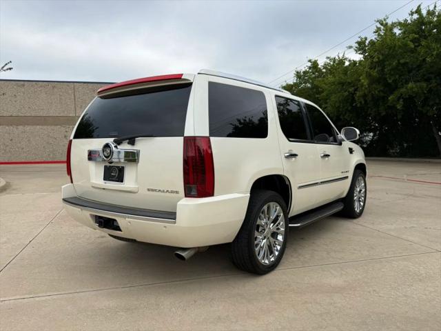2008 Cadillac Escalade Standard