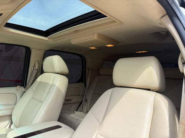 2008 Cadillac Escalade Standard