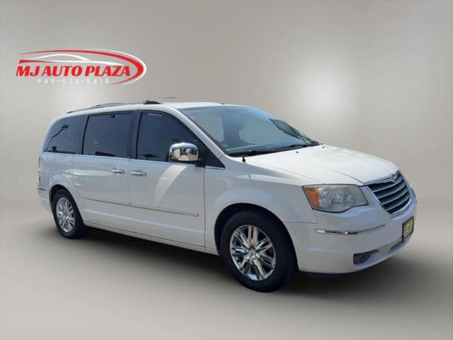 2008 Chrysler Town & Country Limited