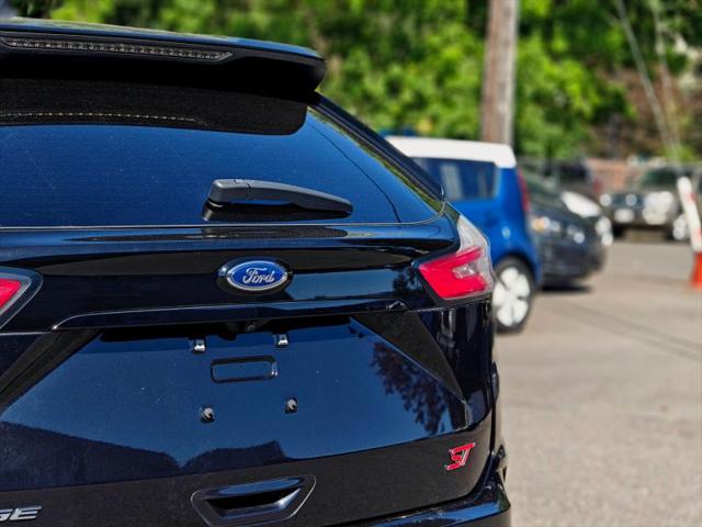 2020 Ford Edge ST