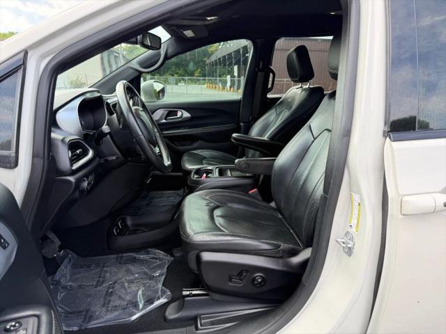 2020 Chrysler Pacifica Touring L