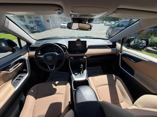 2022 Toyota RAV4 Hybrid XLE