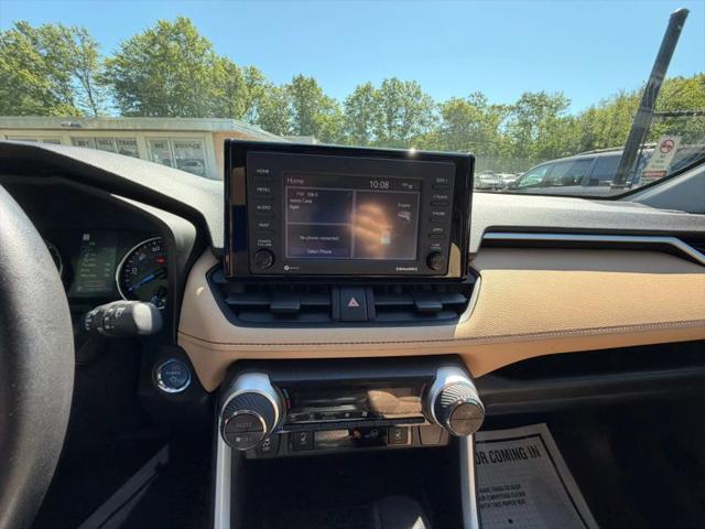 2022 Toyota RAV4 Hybrid XLE