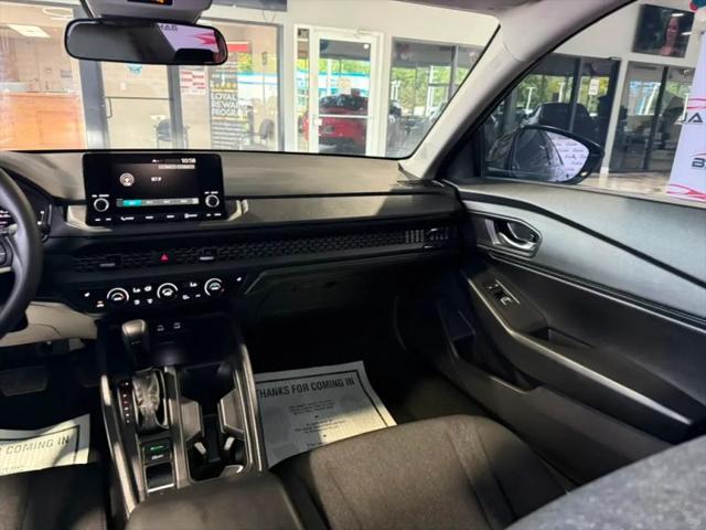 2025 Honda Accord Sedan SE