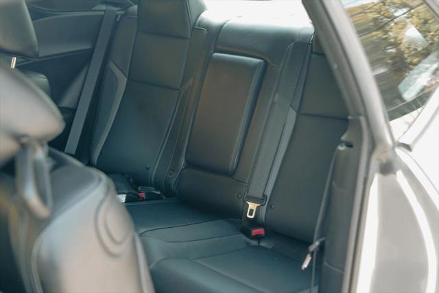 2016 Dodge Challenger SXT Plus