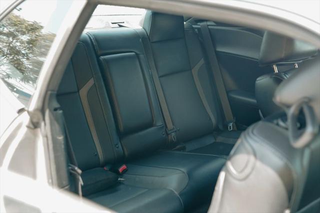 2016 Dodge Challenger SXT Plus