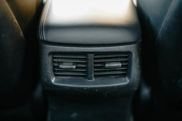 2016 Dodge Challenger SXT Plus