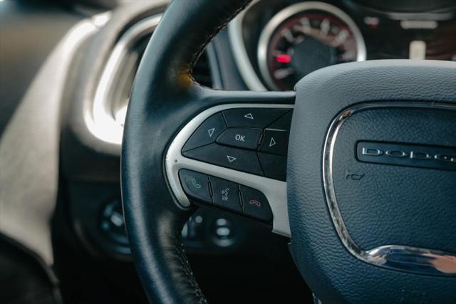 2016 Dodge Challenger SXT Plus