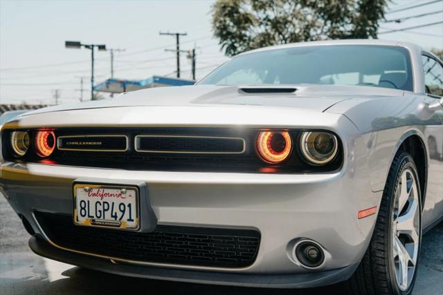 2016 Dodge Challenger SXT Plus