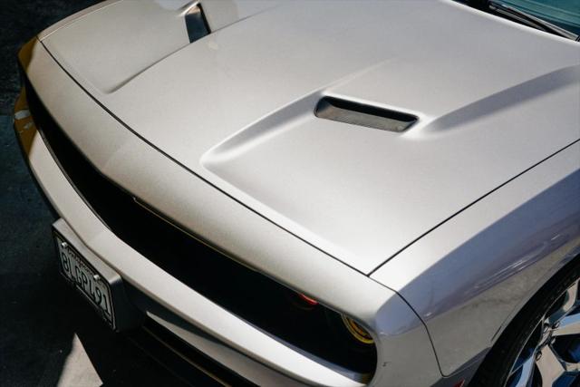2016 Dodge Challenger SXT Plus