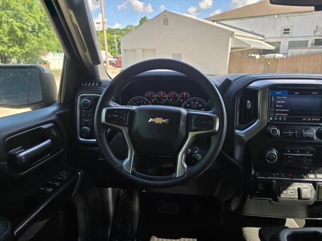 2020 Chevrolet Silverado 1500 4WD Double Cab Standard Bed Custom