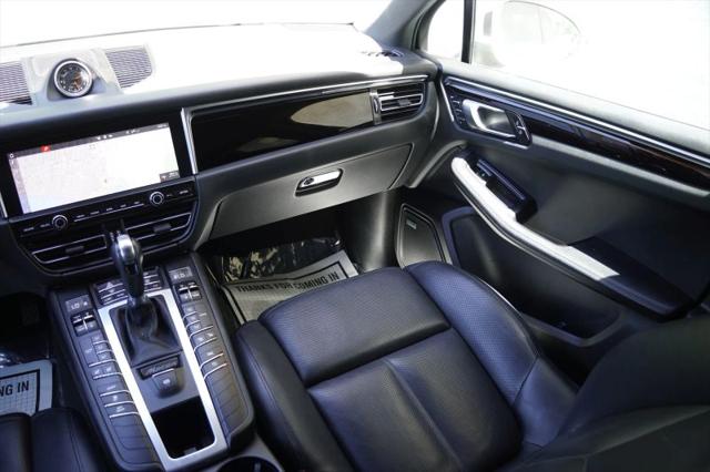 2020 Porsche Macan Base