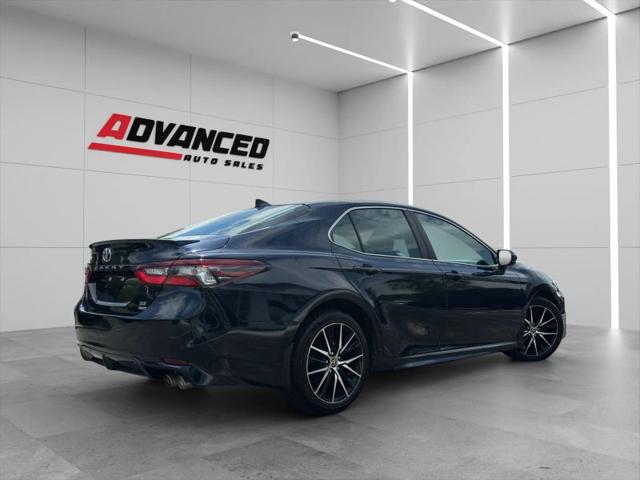 2021 Toyota Camry SE AWD