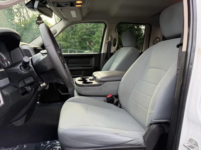 2019 Ram 1500 Classic Express Quad Cab 4x4 6'4" Box