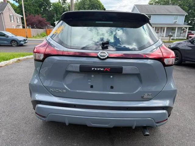 2021 Nissan Kicks SR Xtronic CVT
