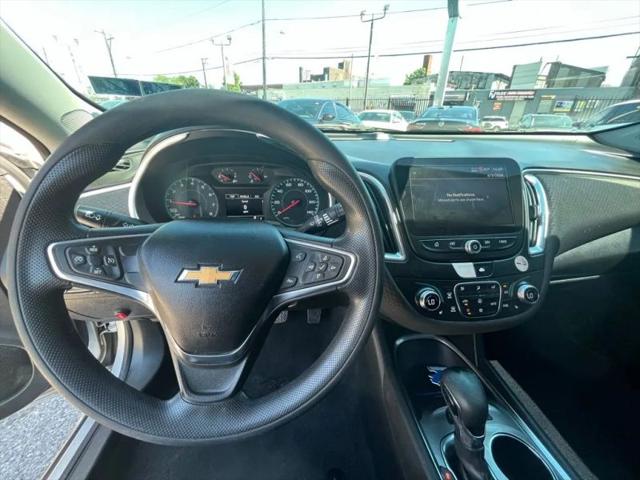 2021 Chevrolet Malibu FWD LT