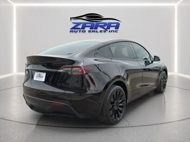 2022 Tesla Model Y Long Range Dual Motor All-Wheel Drive