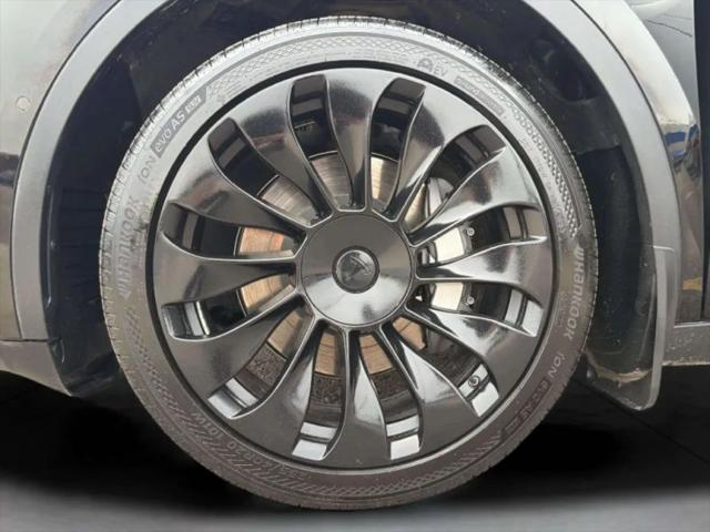 2022 Tesla Model Y Long Range Dual Motor All-Wheel Drive