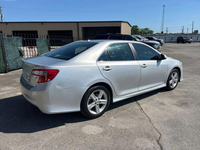2014 Toyota Camry SE