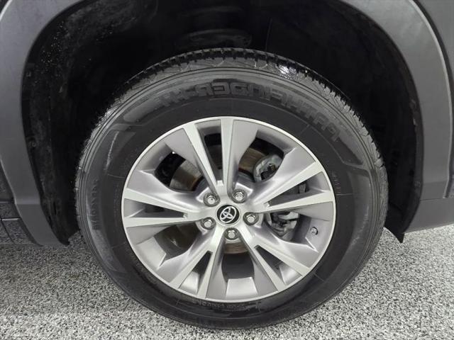 2016 Toyota Highlander LE V6