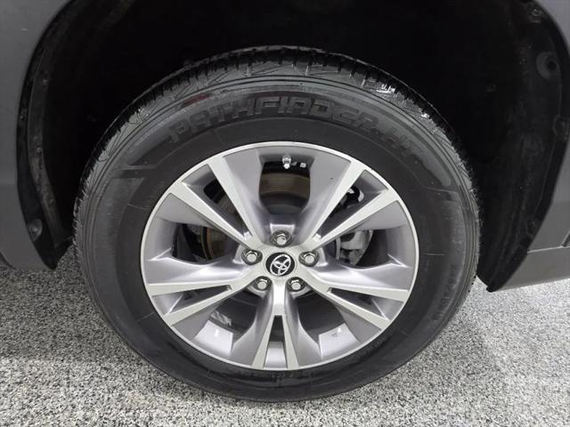 2016 Toyota Highlander LE V6