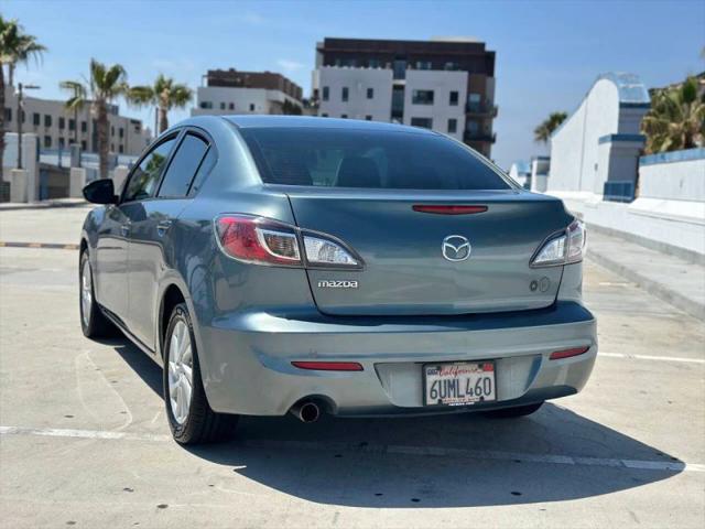 2012 Mazda Mazda3 i Touring