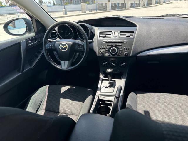 2012 Mazda Mazda3 i Touring
