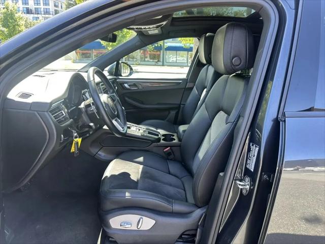 2020 Porsche Macan Macan