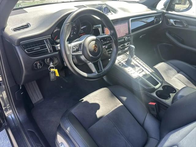 2020 Porsche Macan Macan