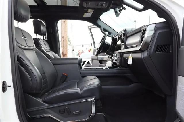 2025 Ford F-350 Platinum
