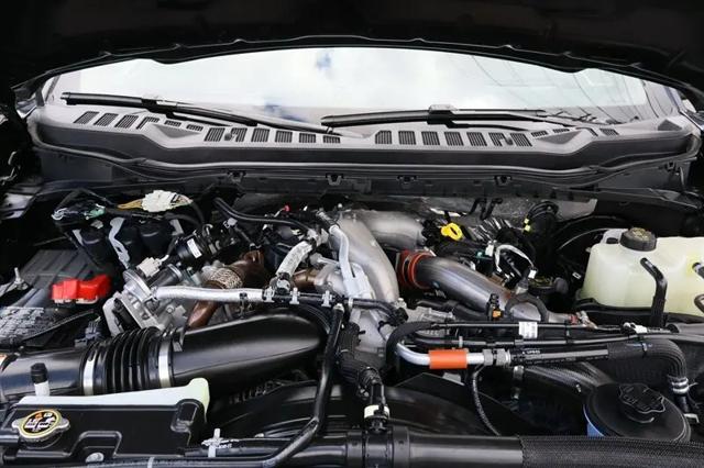 2025 Ford F-350 Platinum