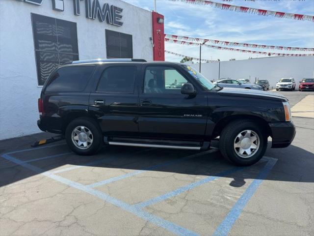 2003 Cadillac Escalade Standard