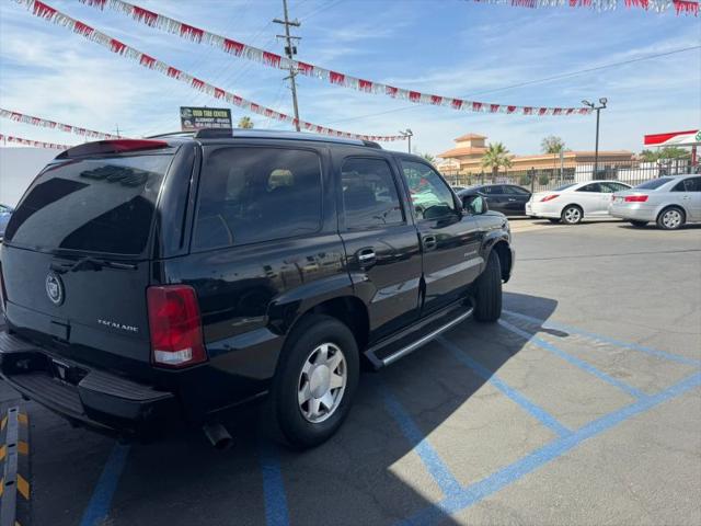 2003 Cadillac Escalade Standard