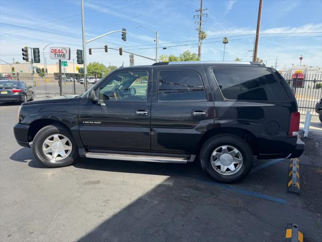 2003 Cadillac Escalade Standard