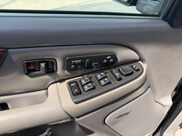 2003 Cadillac Escalade Standard