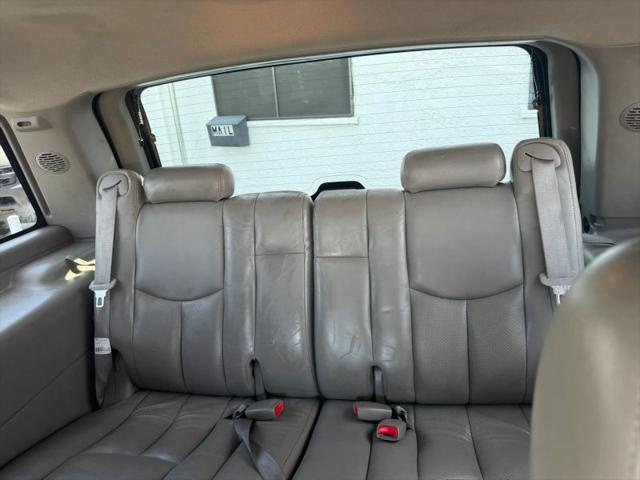 2003 Cadillac Escalade Standard