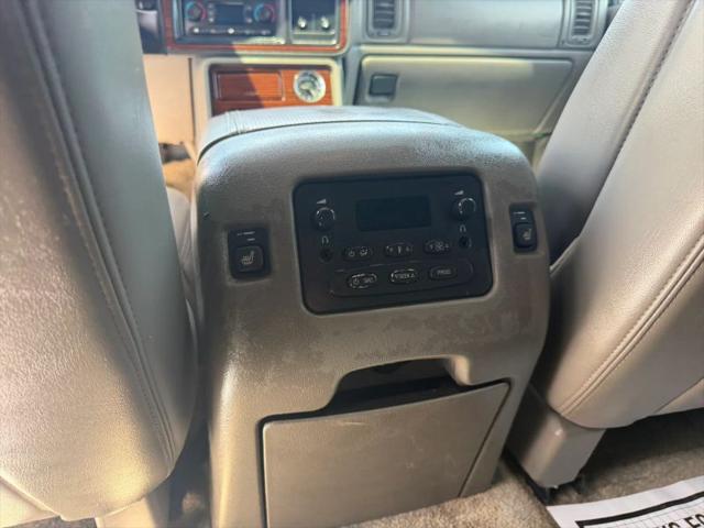 2003 Cadillac Escalade Standard